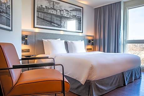 Superior Room with Airport View