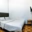 Johje Guest House Medan Mitra RedDoorz