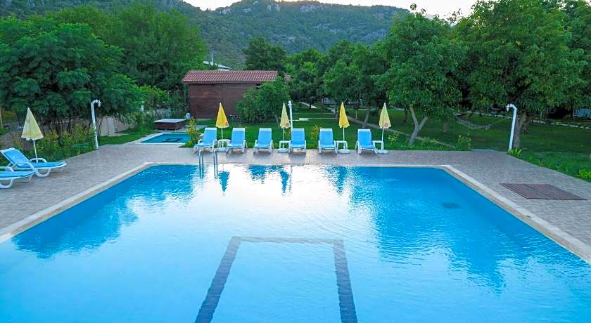 APELLA HOTEL
