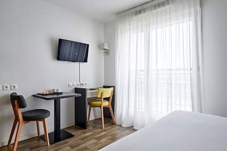 Standard Studio (2 Adults)