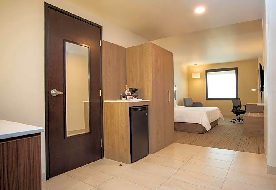 Holiday Inn Express Guadalajara Iteso By IHG