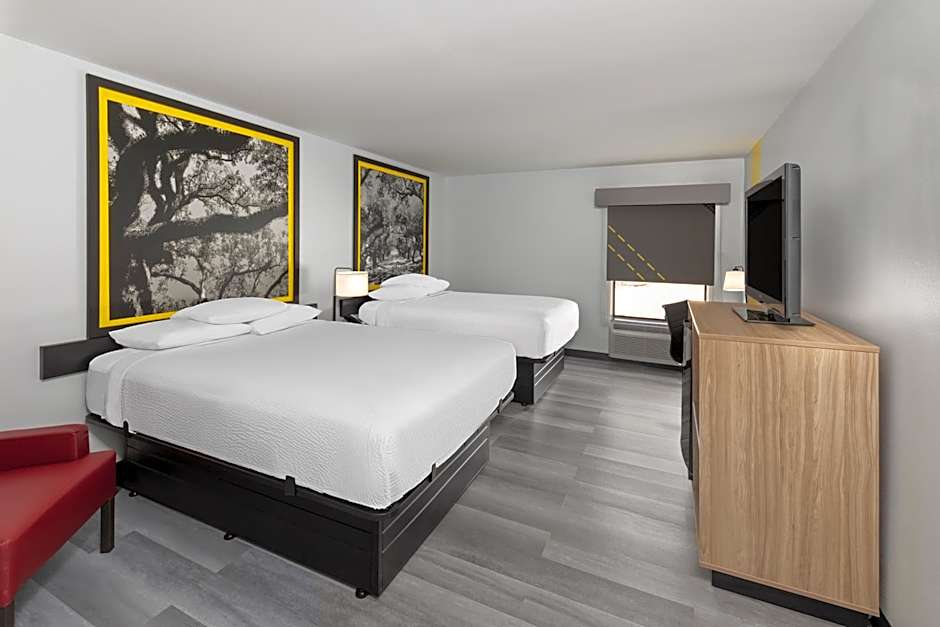 Super 8 by Wyndham Alexandria LA