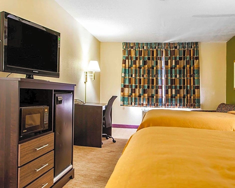 Photo 1 of 3 of 2 Queen Beds Suite