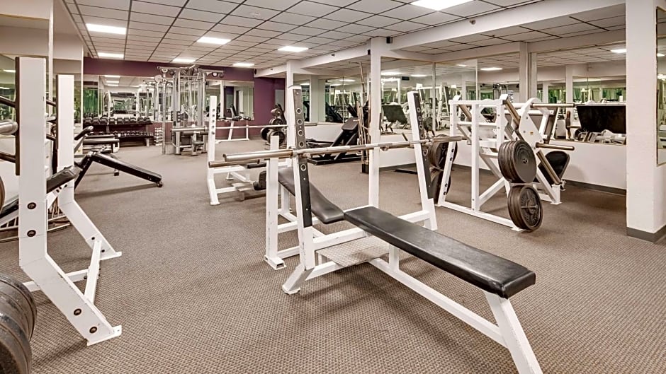 Best Western Plus Longbranch Hotel & Convention Center