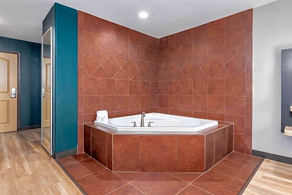 La Quinta Inn & Suites by Wyndham Woodway - Waco South