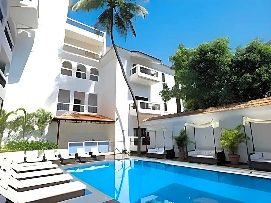 Silver Sands Hideaway Hotel