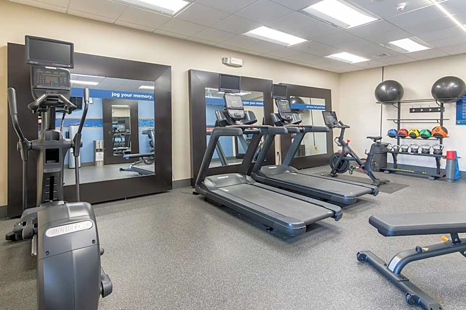 Hampton Inn By Hilton & Suites Manchester