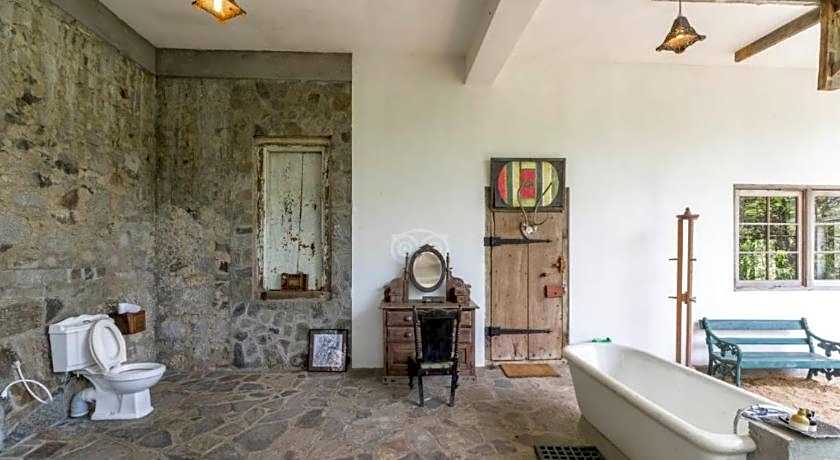 Kandy Samadhi Centre Hotel