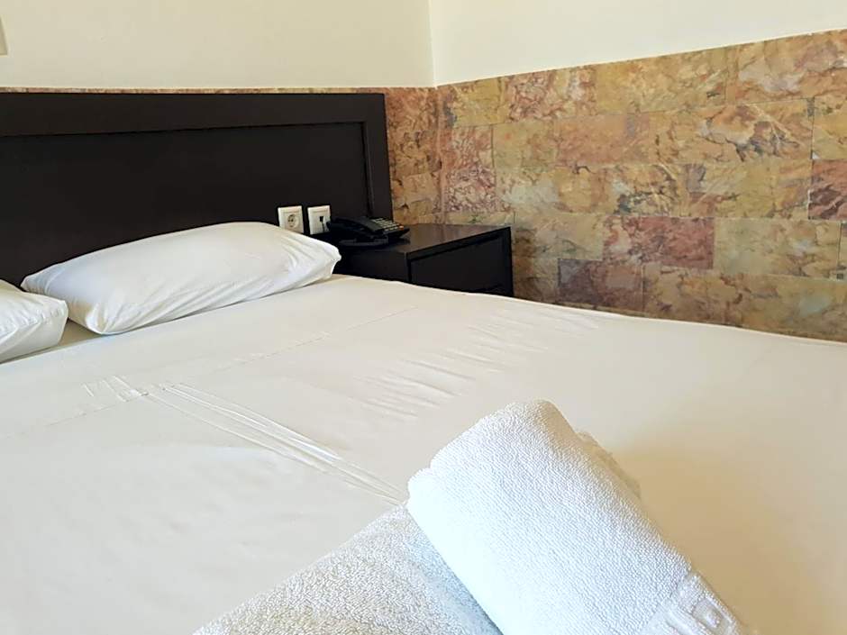 Captain's Rocks Hotel