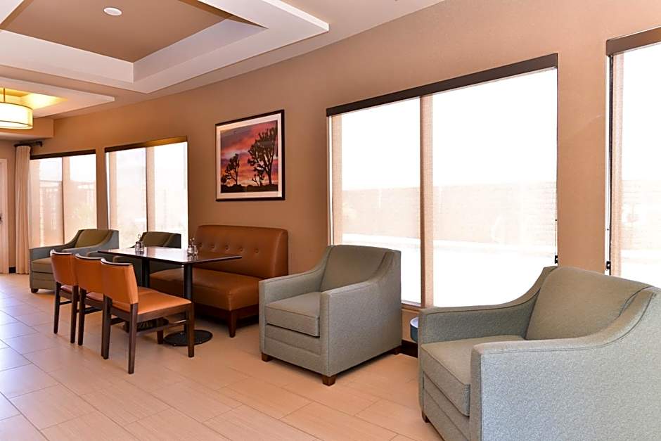 Holiday Inn Express & Suites Indio - Coachella Valley By IHG