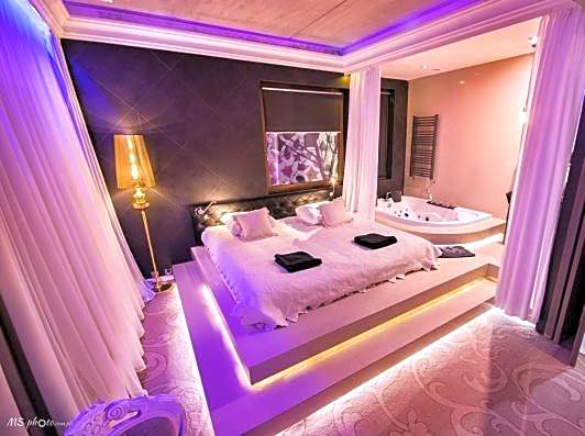 Hotel Ramka & Restaurant & Wine Bar