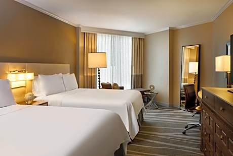 Executive Larger Guest Room with Two Queen Beds and Club Lounge