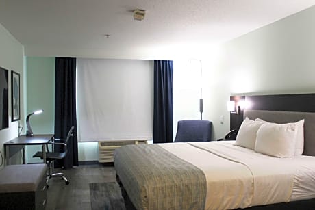 2 Queen Beds One-Bedroom Suite Non-Smoking