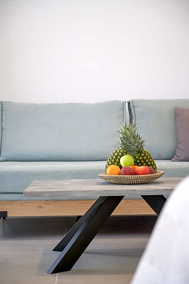 Alexandros Apartments