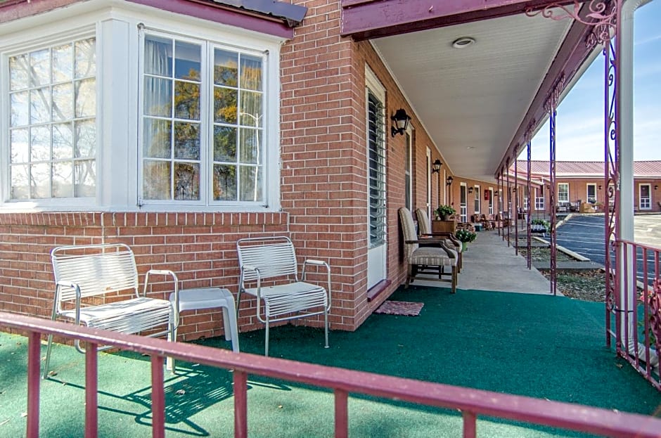 Hancock Motel