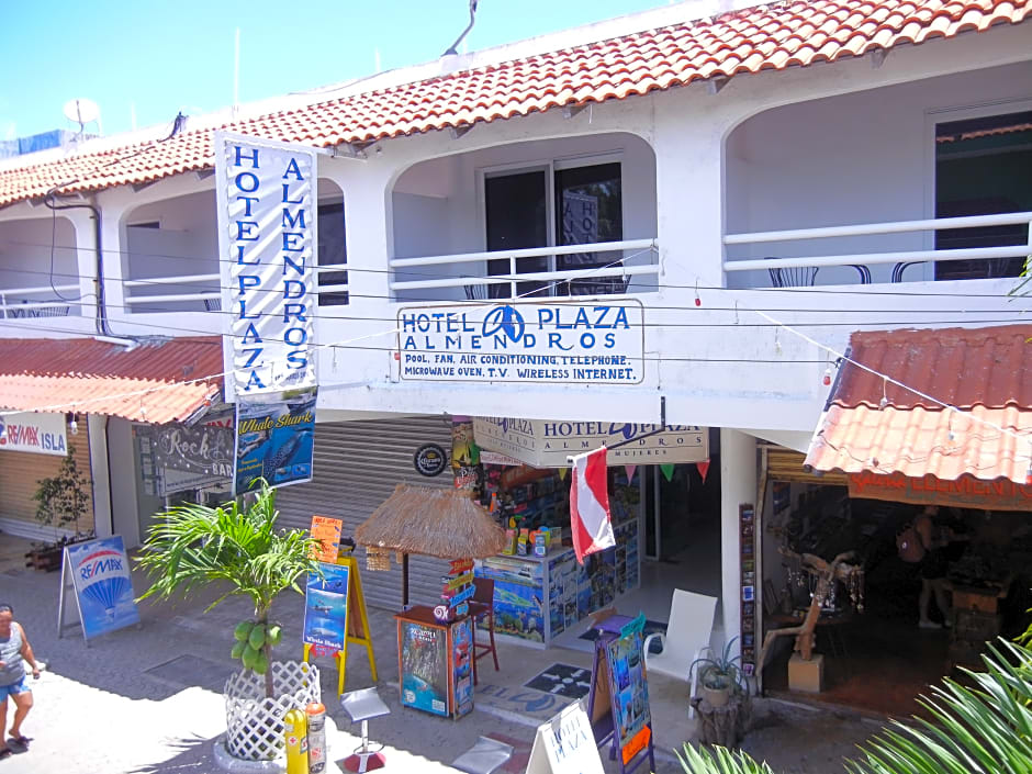 Hotel Plaza Almendros