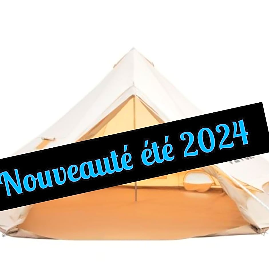 Locations insolites "vie en plein air" cabane et tipi Bastide Bellugue maison d'hôtes reseau Bienvenue à la ferme à 3 mn de lourmarin