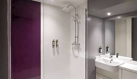 Premier Inn Belfast City Cathedral Quarter