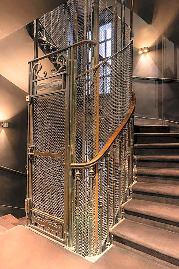 Le Grand Balcon Hotel