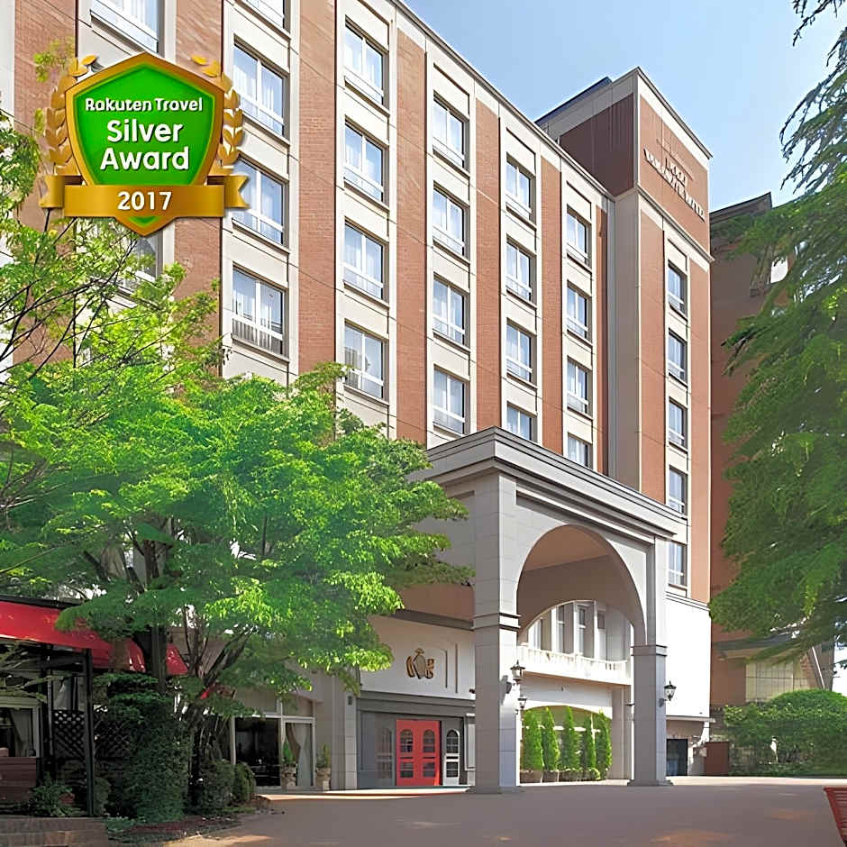 Old England Dogo Yamanote Hotel