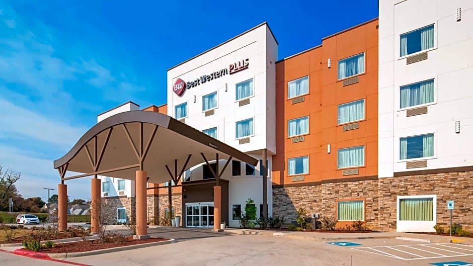 Best Western Plus Airport Inn & Suites