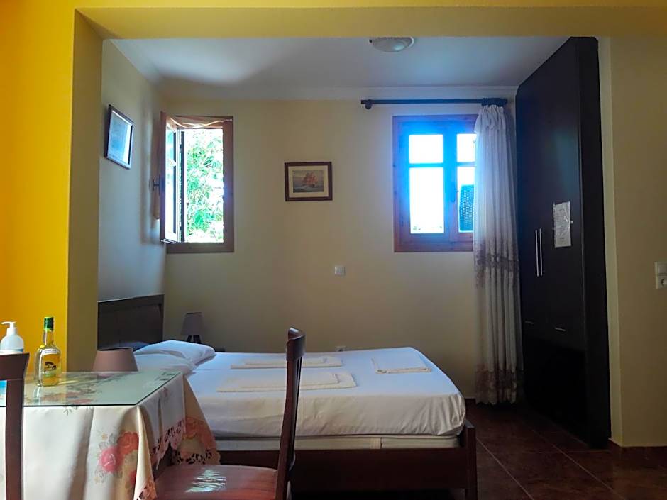 Montemar Studios & Apartments