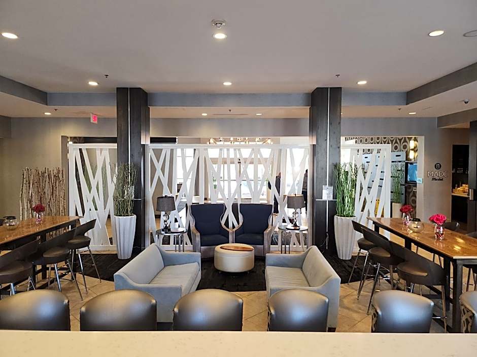 DoubleTree by Hilton North Charleston - Convention Center