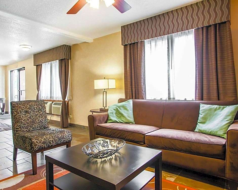Quality Inn & Suites Ankeny-Des Moines