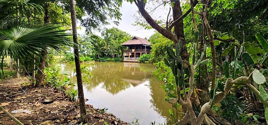 Tung Tong Homestay & Camping