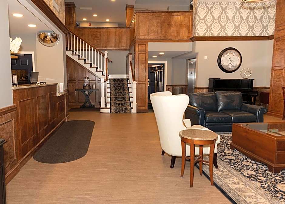 D. Hotel Suites & Spa