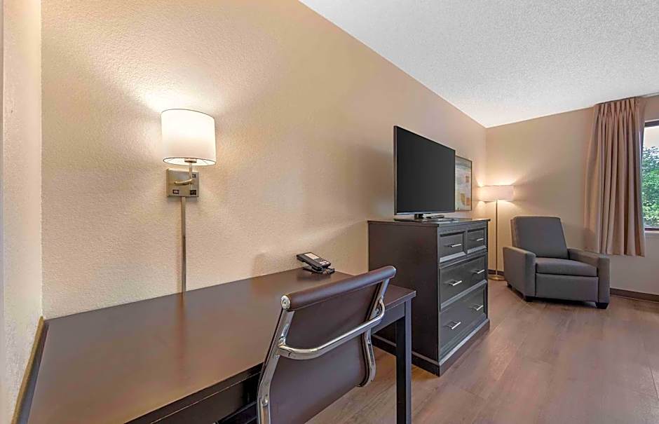 Extended Stay America Suites - Fort Lauderdale - Cypress Creek - NW 6th Way