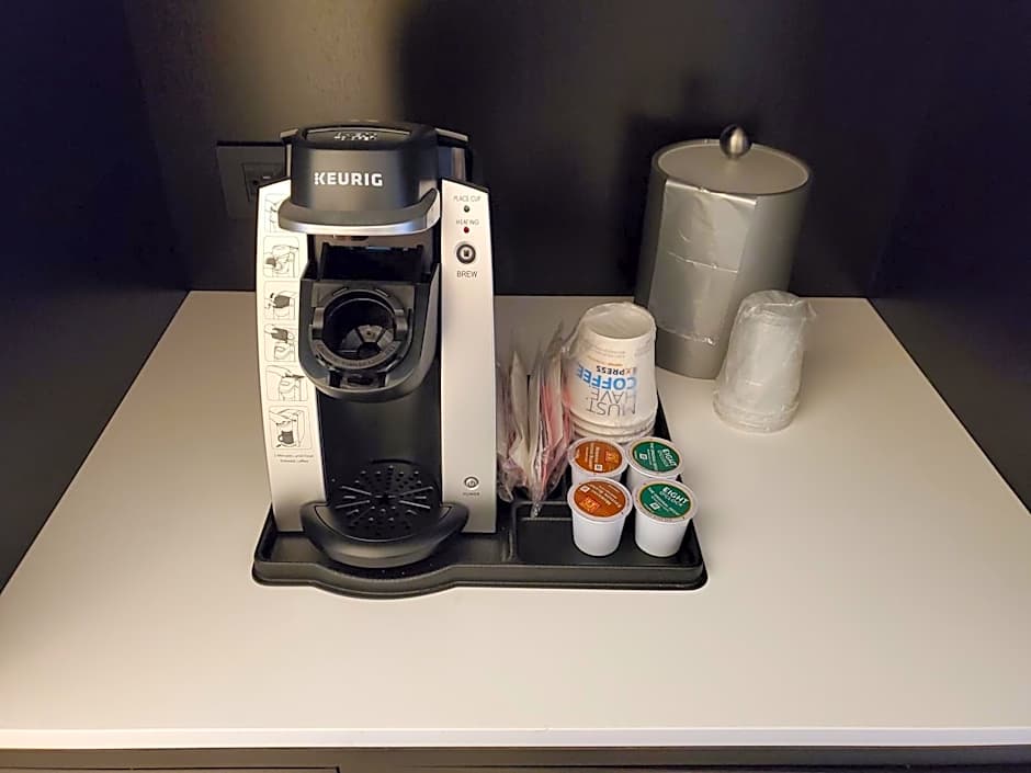 Holiday Inn Express and Suites Lincoln City By IHG