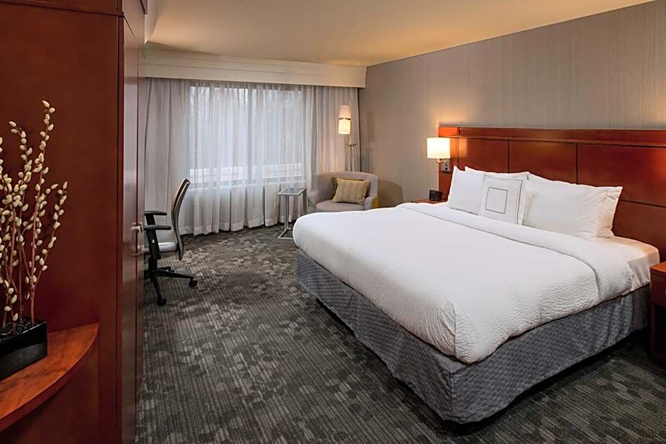 Courtyard by Marriott Lafayette