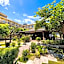 Padadita Beach Hotel