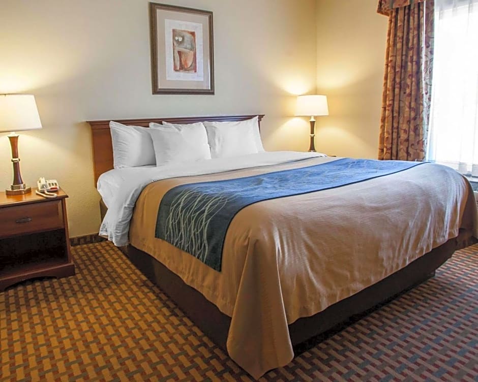 Comfort Inn & Suites Harrisonville