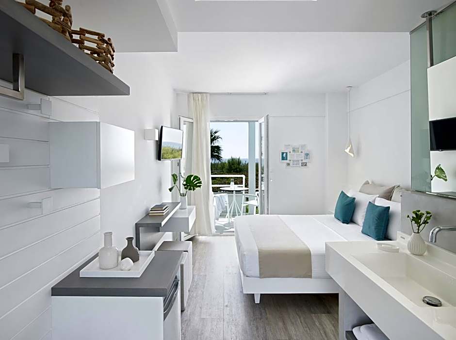 Kouros Seasight Hotel