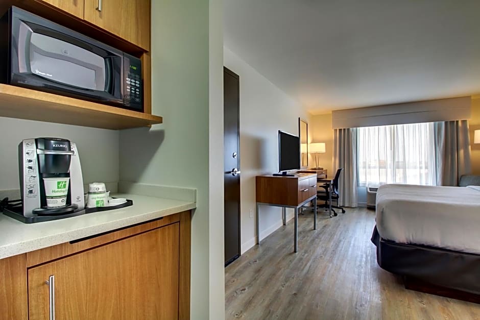 Holiday Inn & Suites Peoria at Grand Prairie, an IHG Hotel