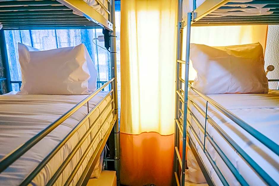 Help Yourself Hostels - Restelo