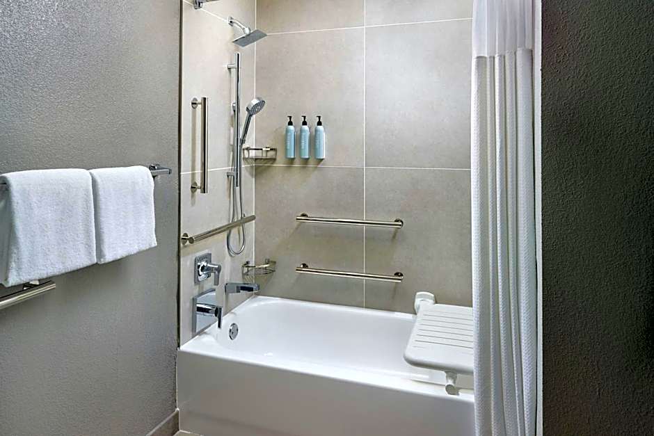 Courtyard by Marriott Phoenix Airport