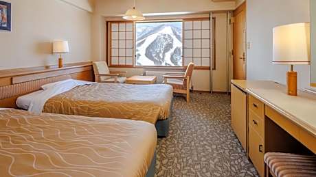 Junior Suite with Mountain View
