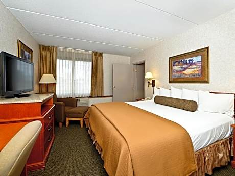 Two-Bedroom King Suite