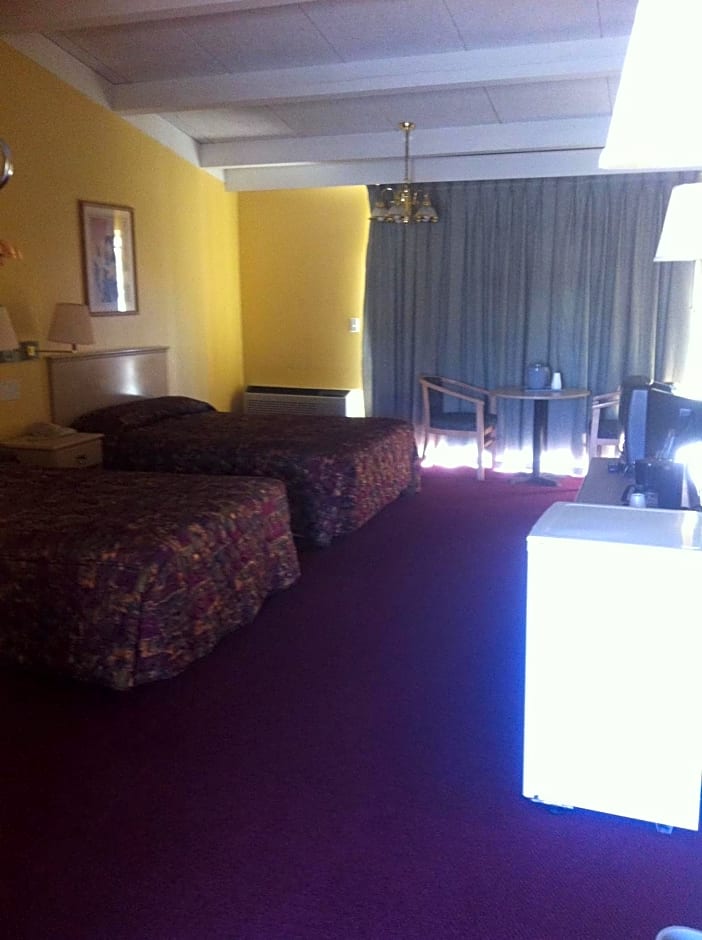 Red Carpet Inn