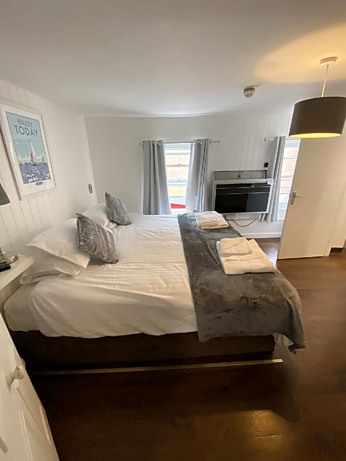 The Wheatsheaf Hotel