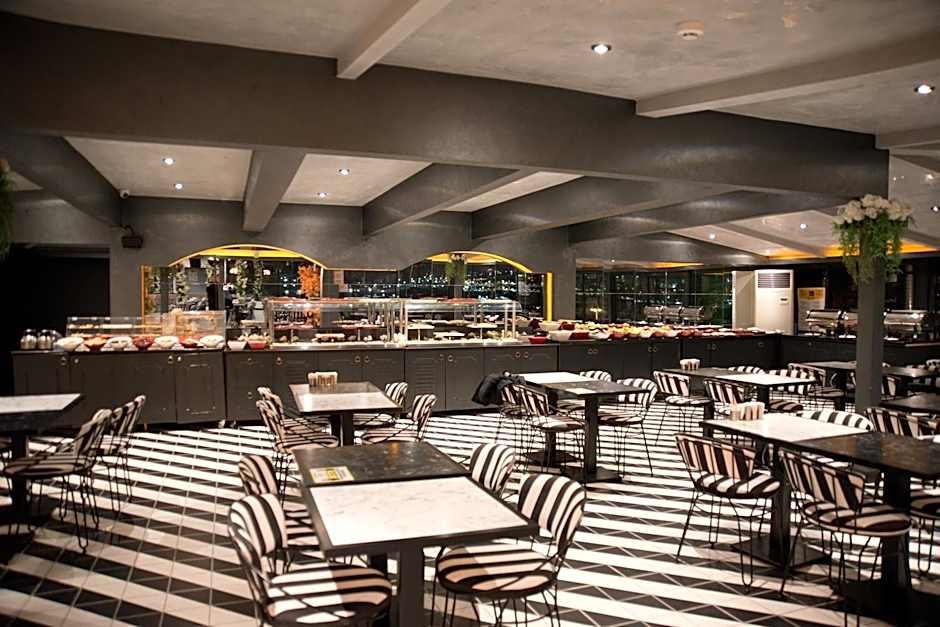 Ferman Port Hotel - Special Category