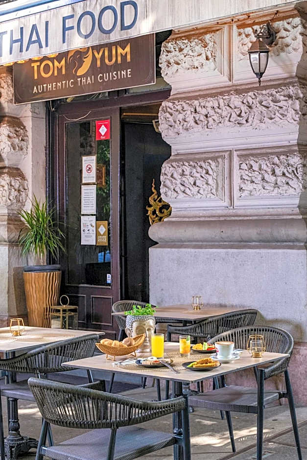 Andrassy Thai Hotel