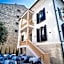 La Villa Ora