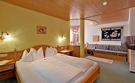 Double Room with Balcony Type B