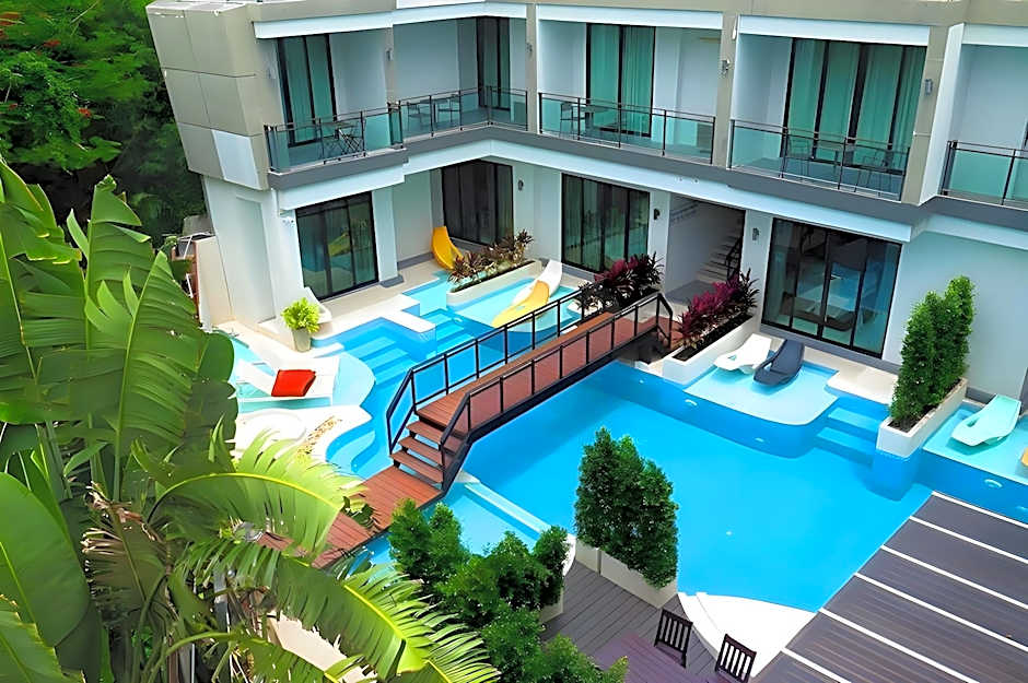 Foto 1 daripada 1 — Deluxe Double Pool View