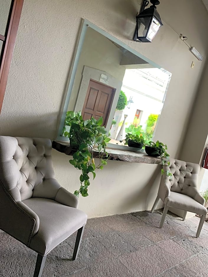 Hotel Dos Patios, Holistico Boutique & SPA