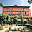 Churrut Hotel
